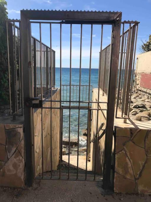 Les Pieds Dans L'Eau Apartman La Seyne-sur-Mer Kültér fotó